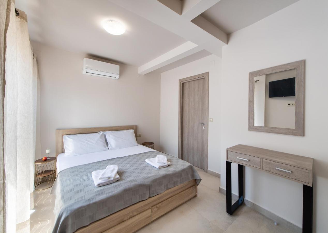 Villelia View 2 Apartment